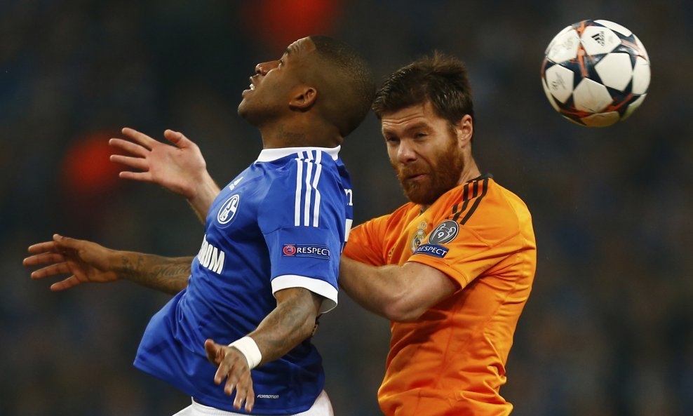 Schalke - Real, Jefferson Farfan i Xabi Alonso