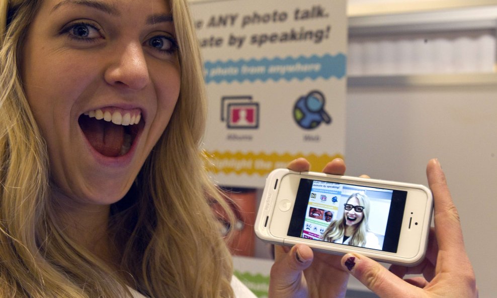 pametni telefon žena djevojka