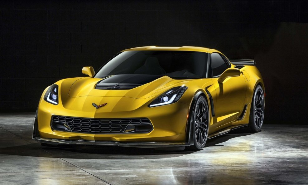 Corvette-Stingray-Z06-2[3]