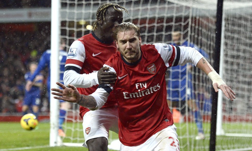 Nicklas Bendtner Bacary Sagna Arsenal