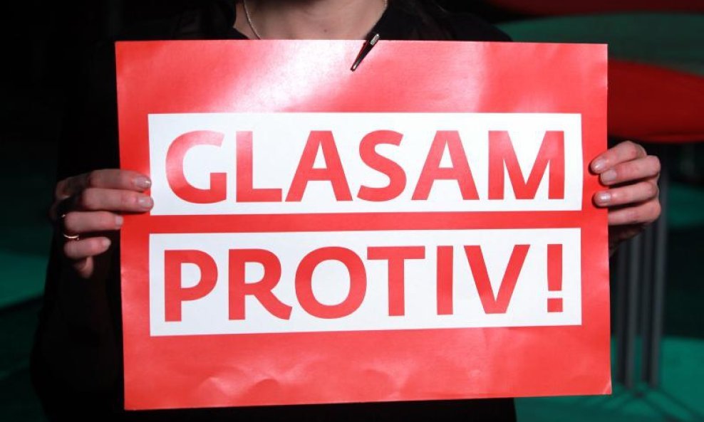glasam protiv