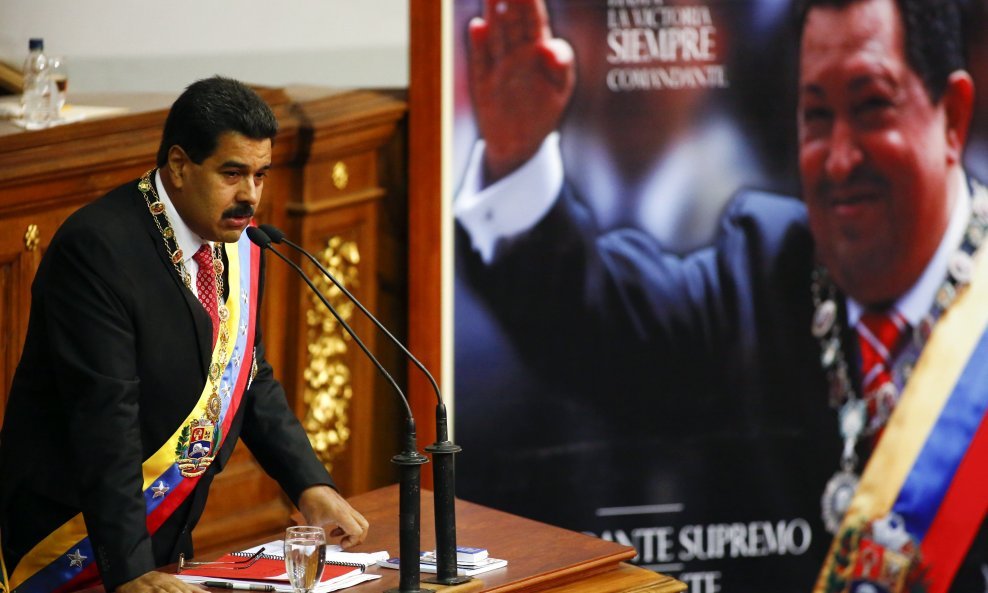Predsjednik Venezuele Nicolas Maduro rekao je u nedjelju da će najveće oporbene stranke biti isključene s predsjedničkih izbora 2018.
