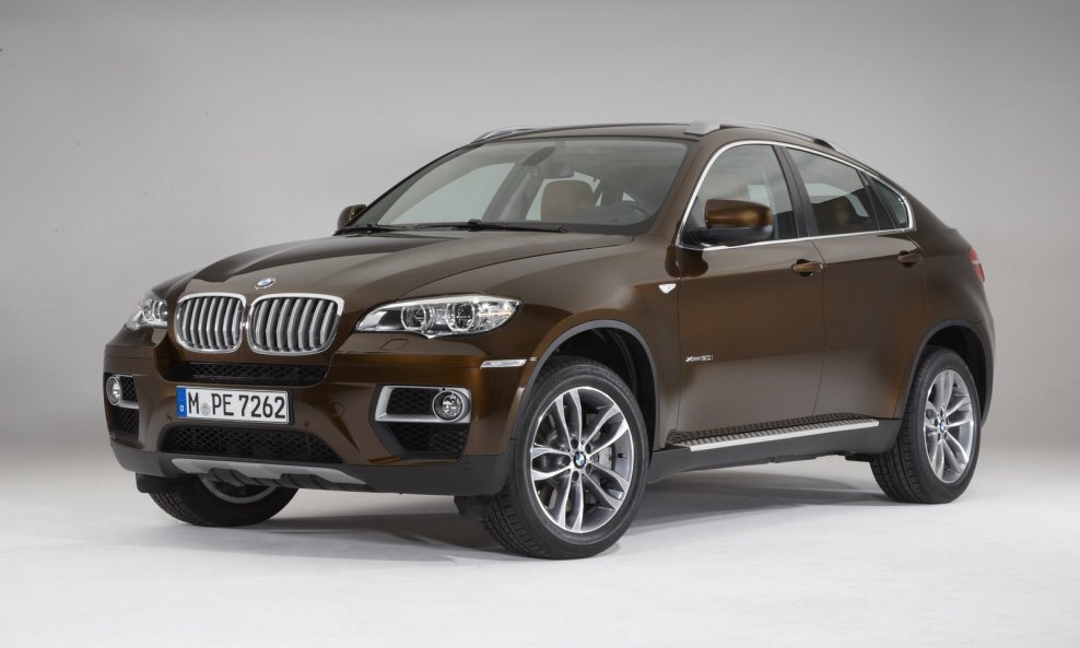 2013-BMW-X6-Facelift-1[2]