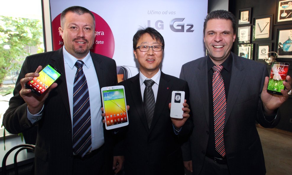 Mario Medved  Kenneth Ji Endre Vaitzner LG