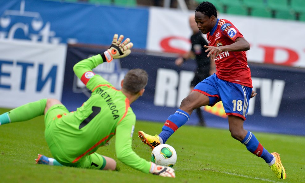 Ahmed Musa; Stipe Pletikosa