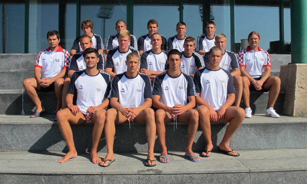 Mlada hrvatska vaterpolska reprezentacija