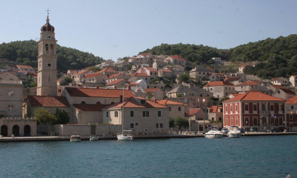 jadrankamen pučišća brač