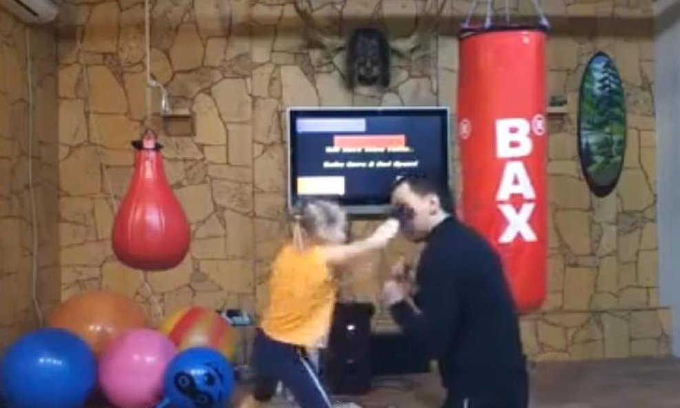 boksačica funvideo