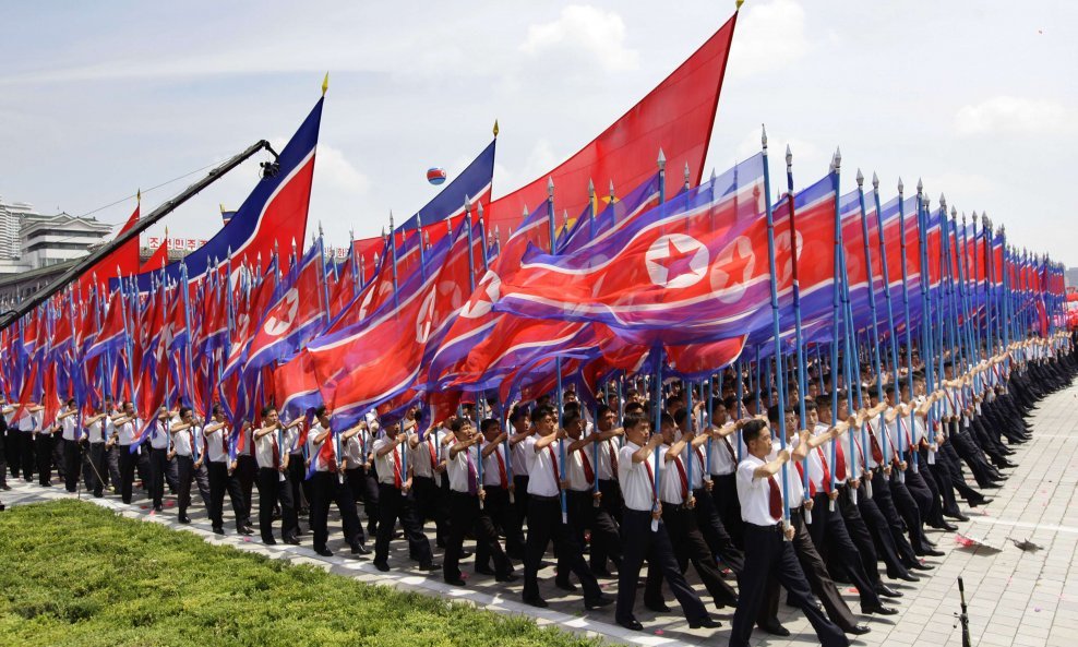 Sjeverna Koreja vojnom paradom proslavila obljetnicu Korejskog rata 4
