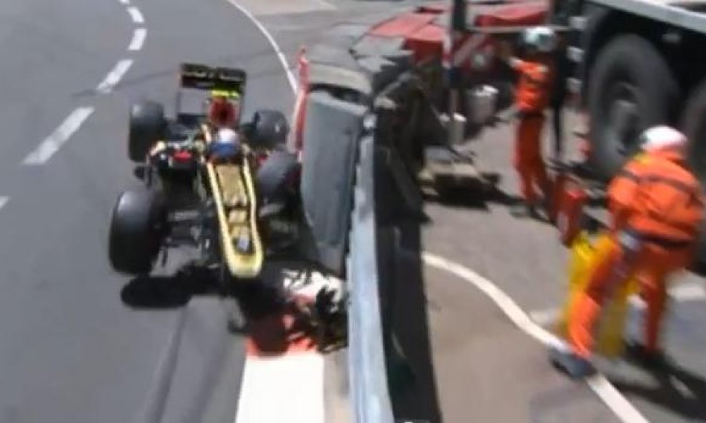 Grosjean u ogradi