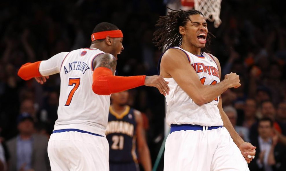 Chris Copeland (d) i Carmelo Anthony