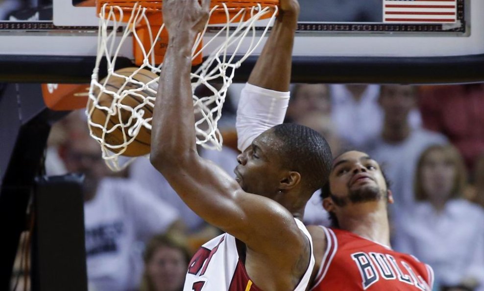 Chris Bosh (L) i Joakim Noah