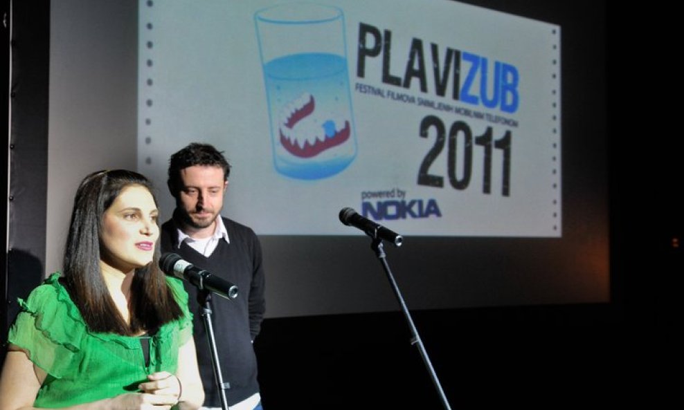 Plavi zub