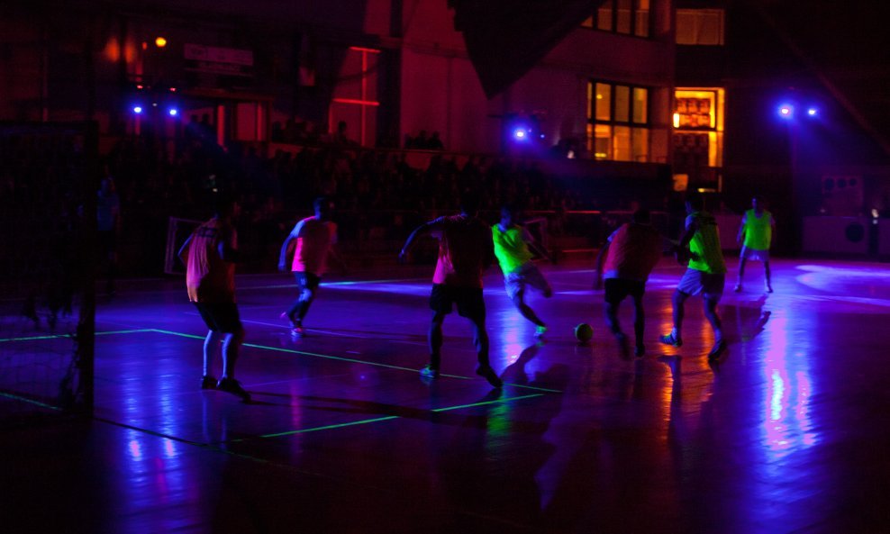 futsal u mraku