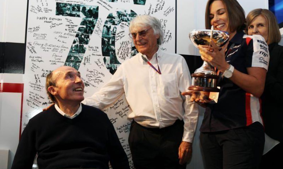 Bernie Ecclestone (u sredini) i Claire Williams