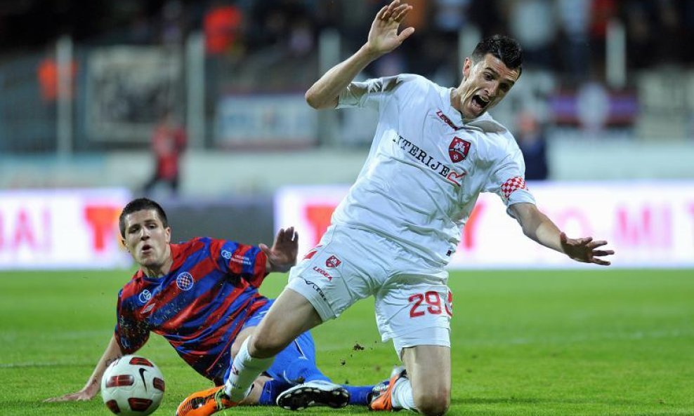 Jurica Buljat protiv Krstanovića