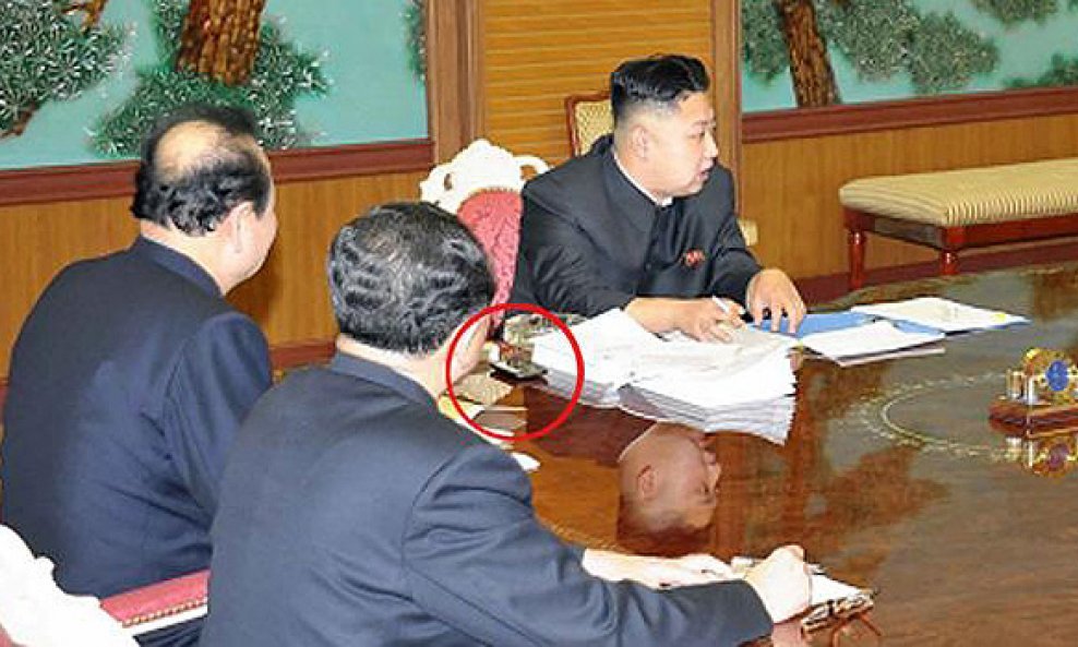 Kim Jong Un pametni telefon