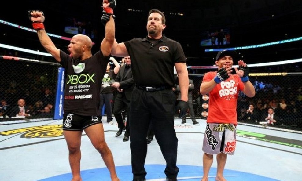 Demetrious Johnson i John Dodson