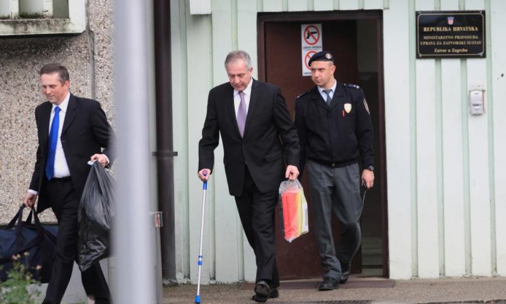 Sanader ispred Remetinca