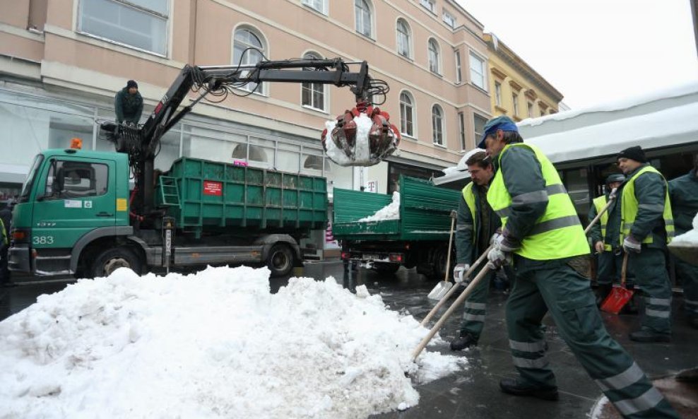 SNIJEG ČISTOĆA ZAGREB