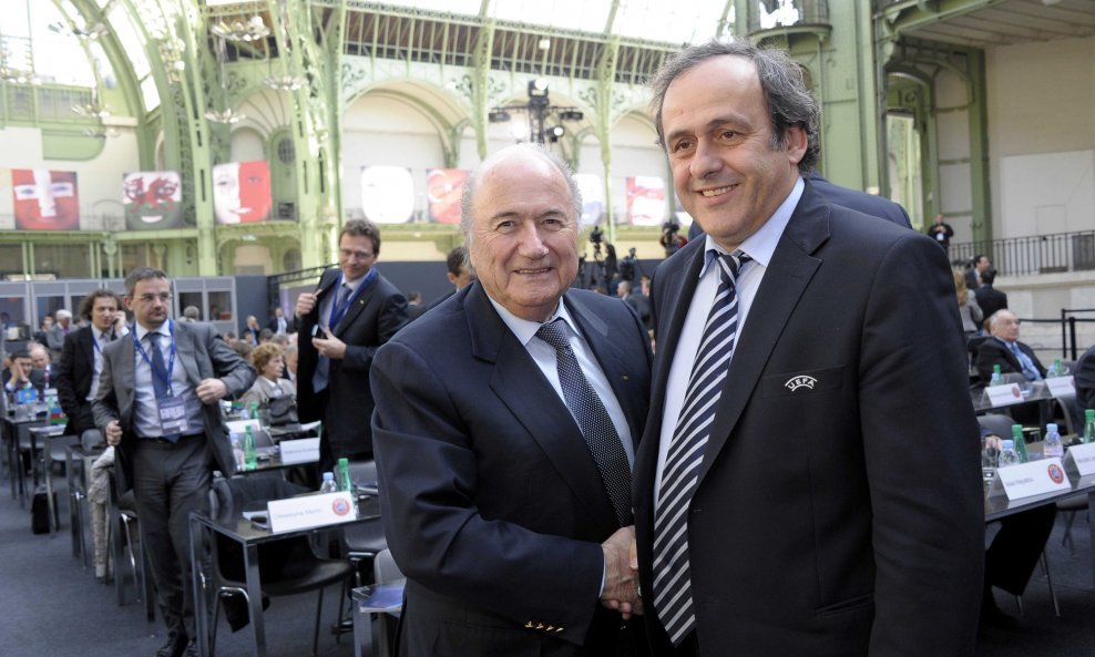 Michel Platini i Sepp Blatter