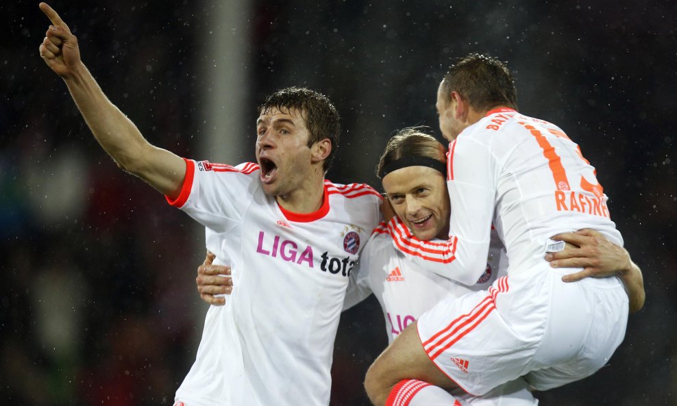 Thomas Müller Anatolij Timoščuk FC Bayern