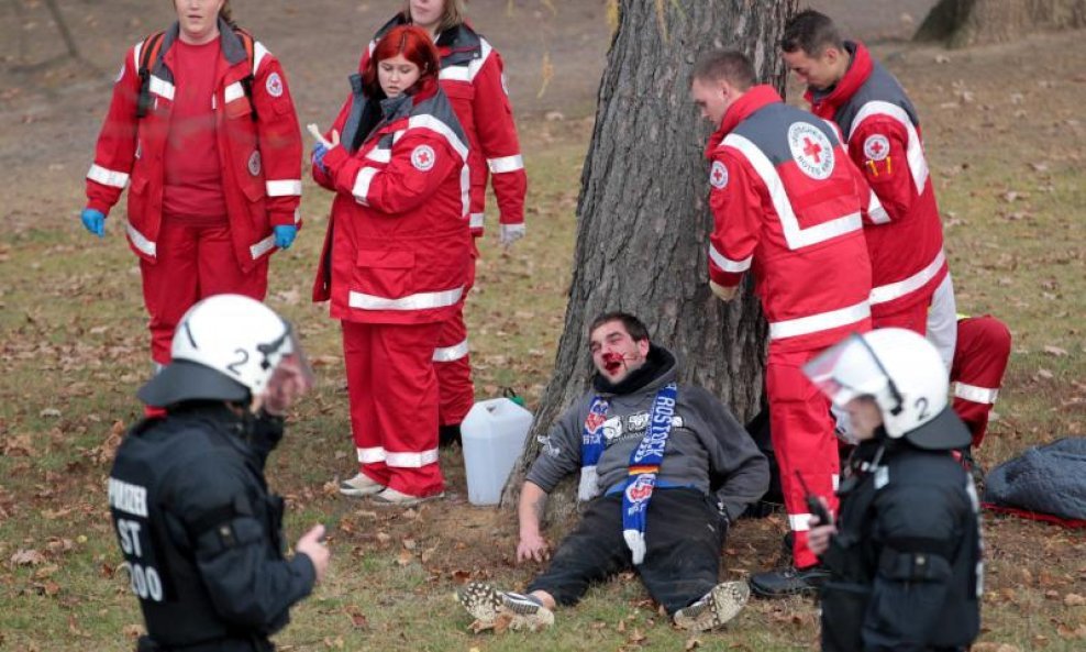 Sukobi navijača nakon utakmice Rot Weiss Erfurta i Hanse Rostock (1)