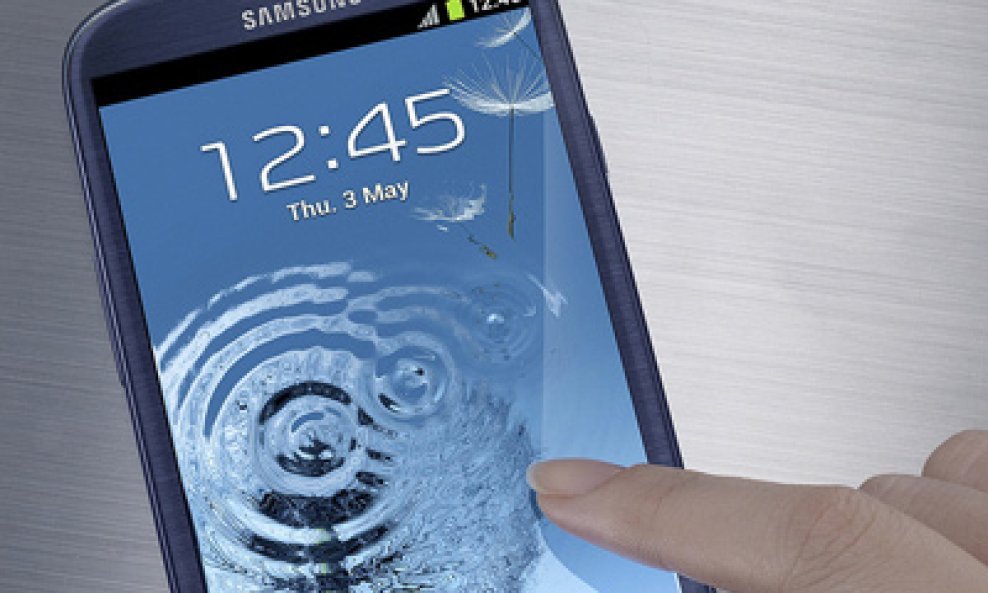 Samsung Galaxy S III pametni telefon