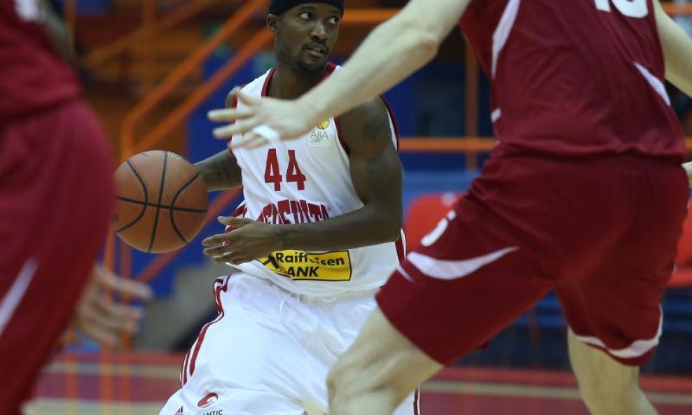 Marques Oscar Green