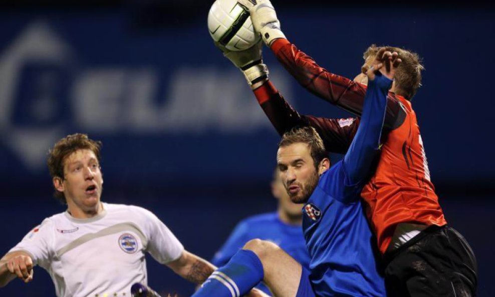 Zadar izbacio Dinamo (12)