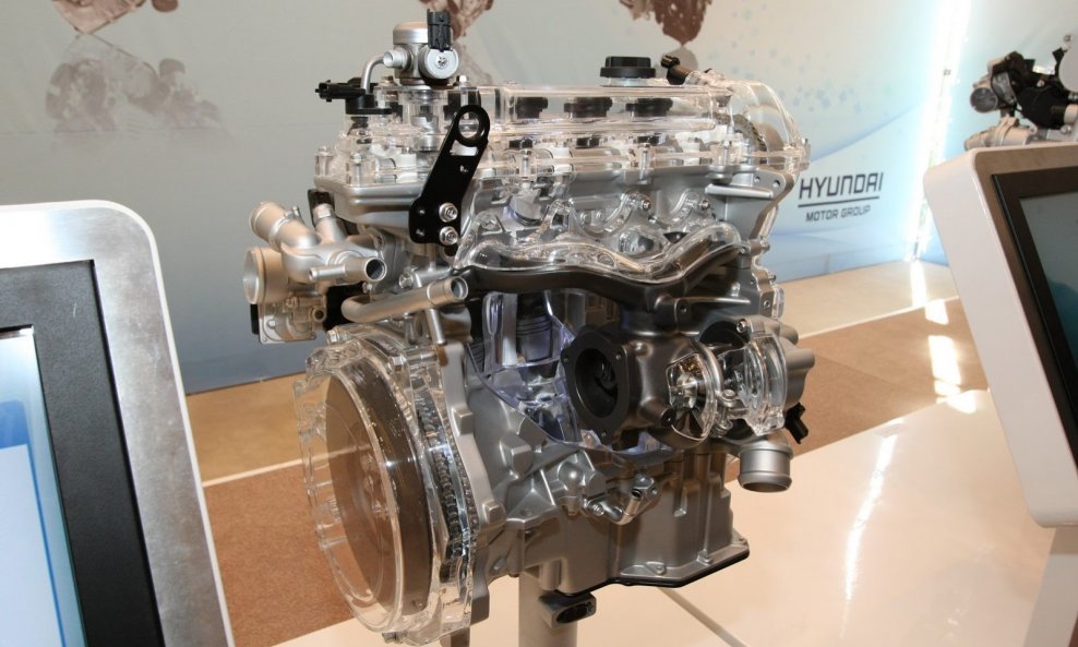 Hyundai-Engines-2[3]