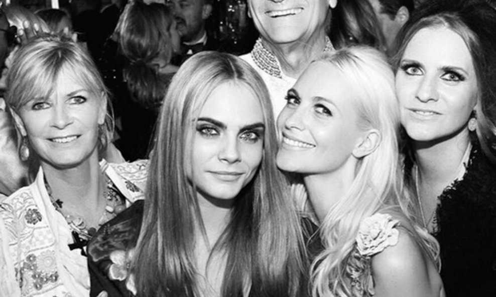 Pandora i Charles Delevingne s kćerima Chloe, Poppy i Carom