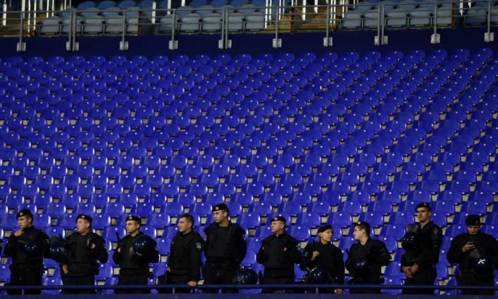 prazne Tribine Dinamo stadion