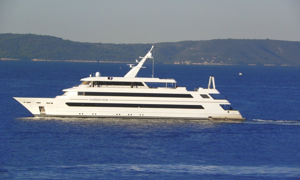 jahta za azerbajdžan brodosplit