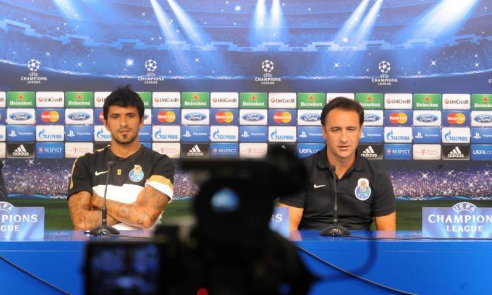 Vitor Pereira trener i igrač Lucho Gonzalez