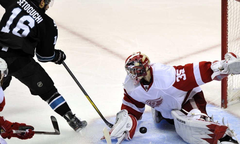 San Jose Sharks - Devin Setoguchi, Detroit Red Wings - Jimmy Howard, NHL 2011 