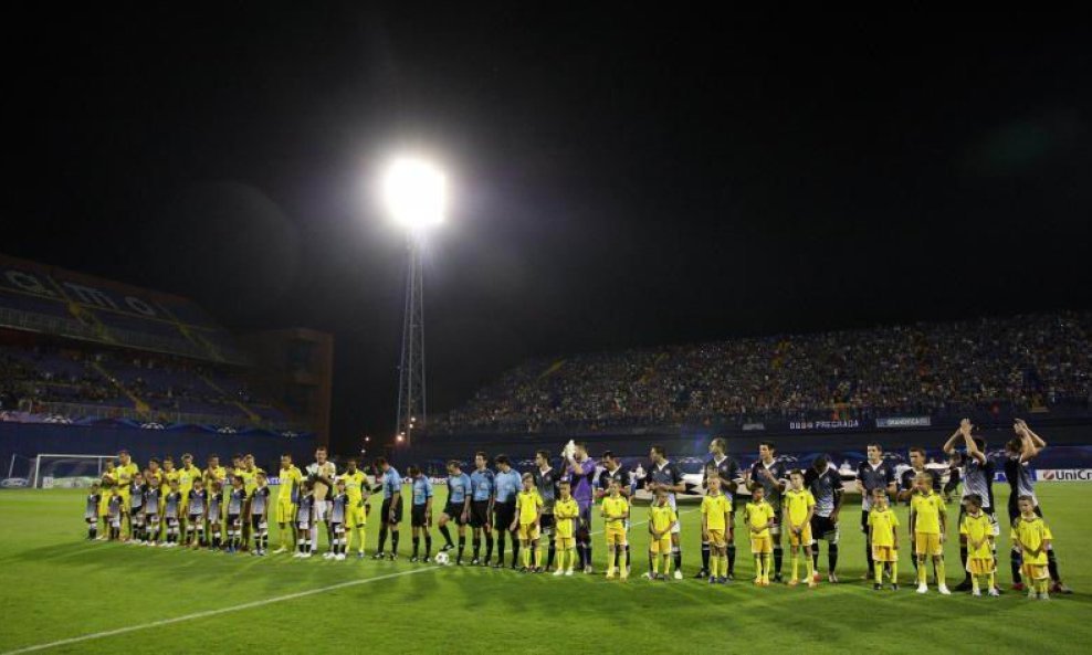 Dinamo Maribor špalir igrača