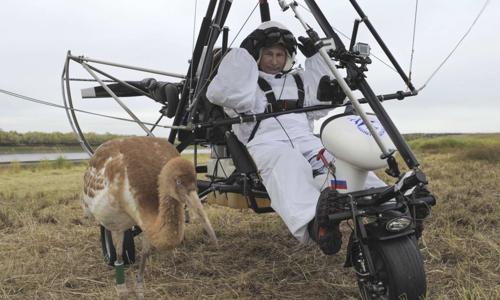 Putin i ždralovi