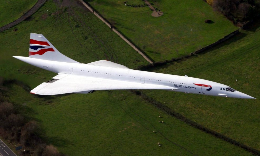 Concorde Alpha Foxtrot na svom posljednjem letu za zračnu luku Filton 2003. godine