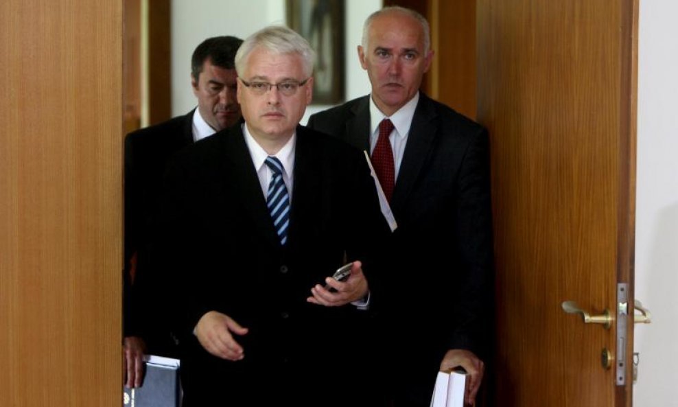 Siniša Tatlović, Ivo Josipović
