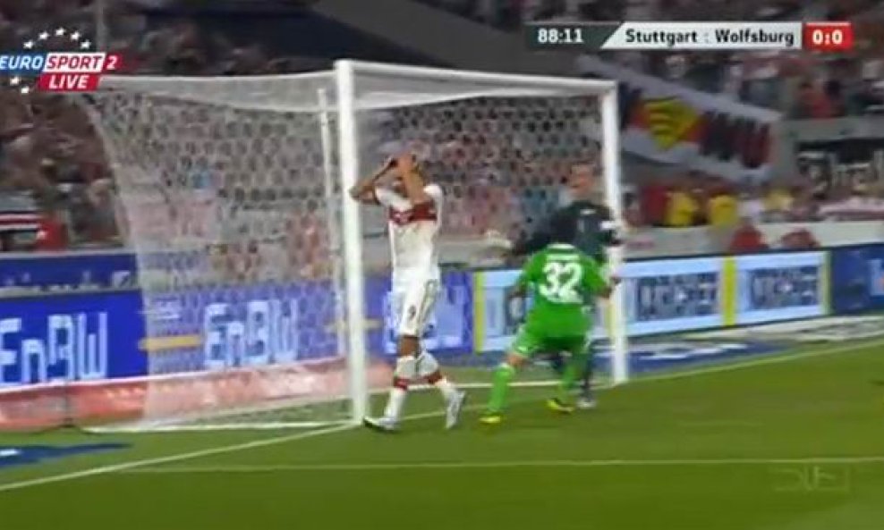 Ibišević promašuje penal