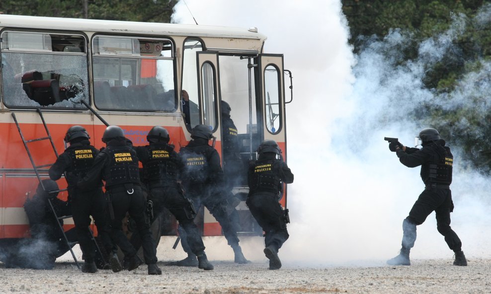 vojna vježba nato udbina specijalci