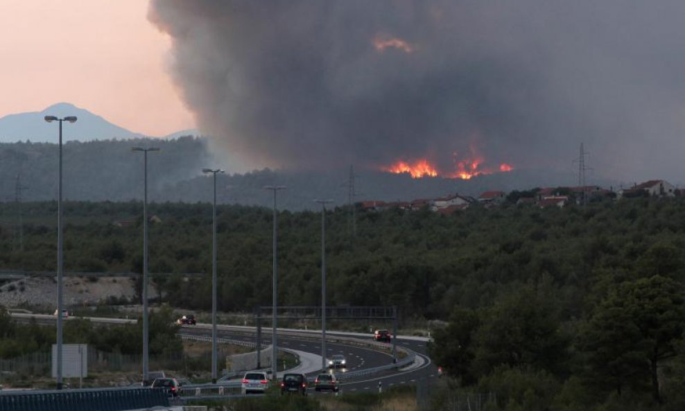 požar dobra