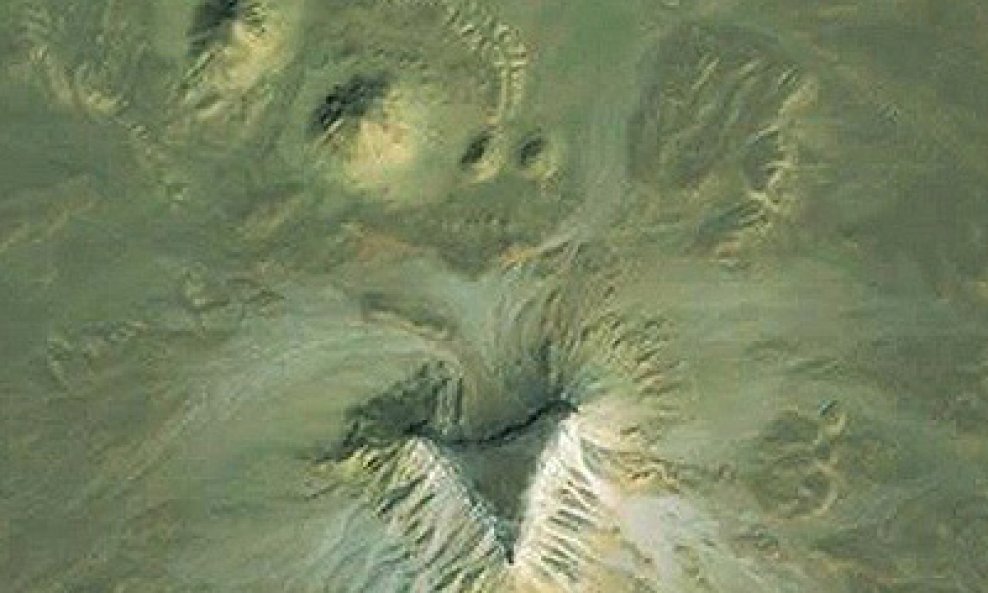 Google Earth piramida