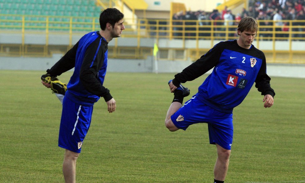 Trening hrvatske nogometne reprezentacije, Ivan Strinić i Nikola Kalinić