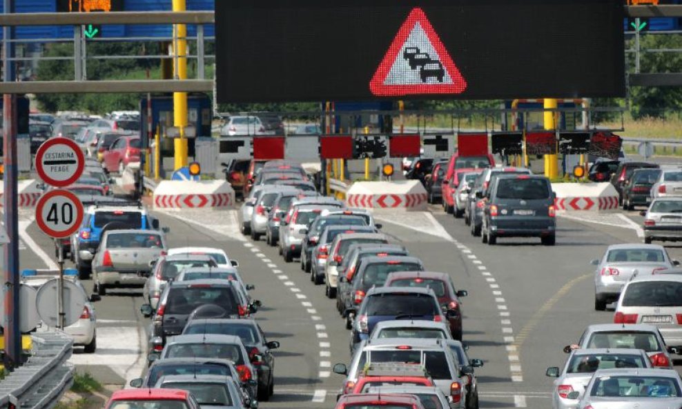 Lučko prometna gužva