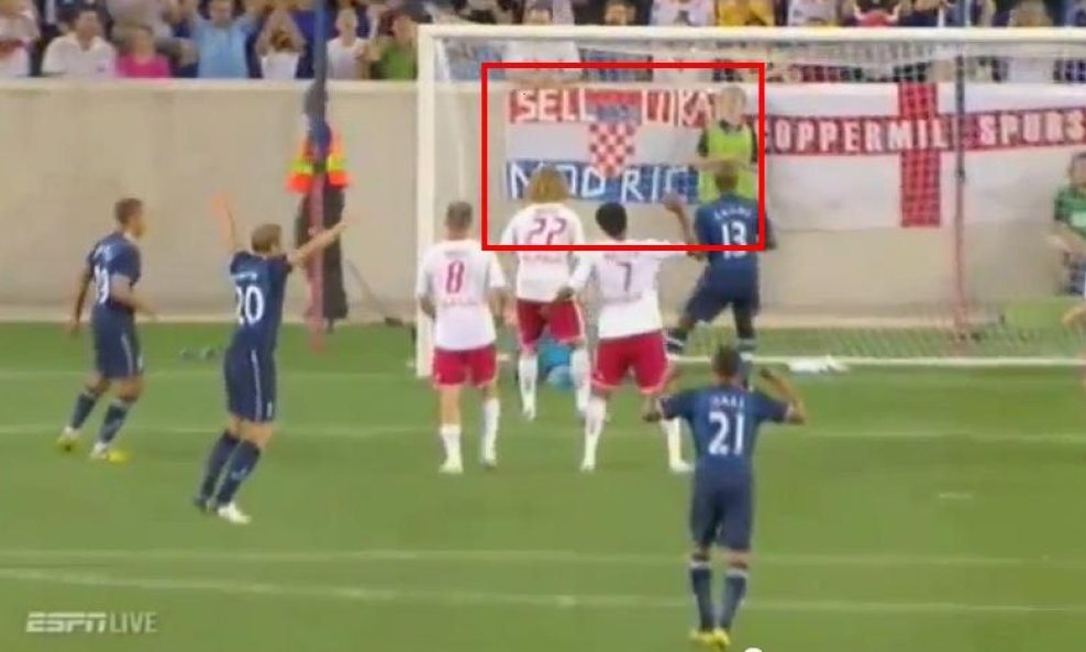 Natpis - Prodajte Luku Modrića