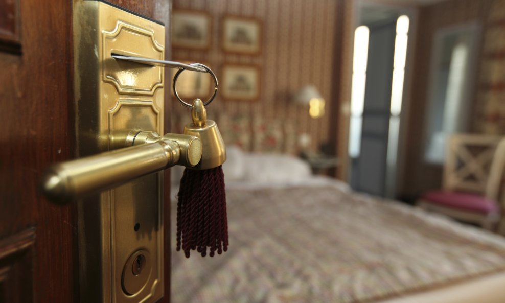 hotelska soba ključevi