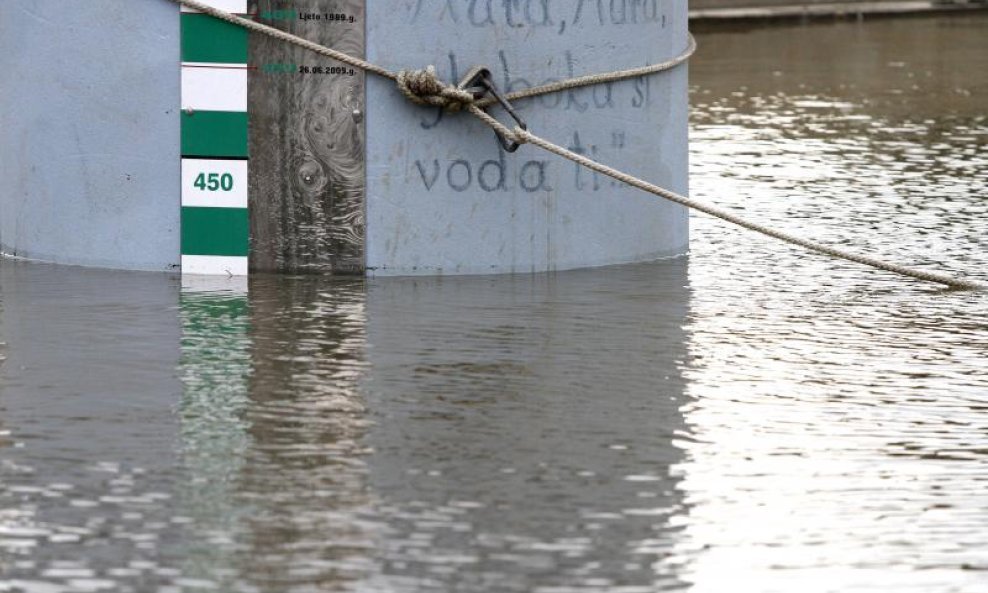 Rast vodostaja Mure u Murskom Središću