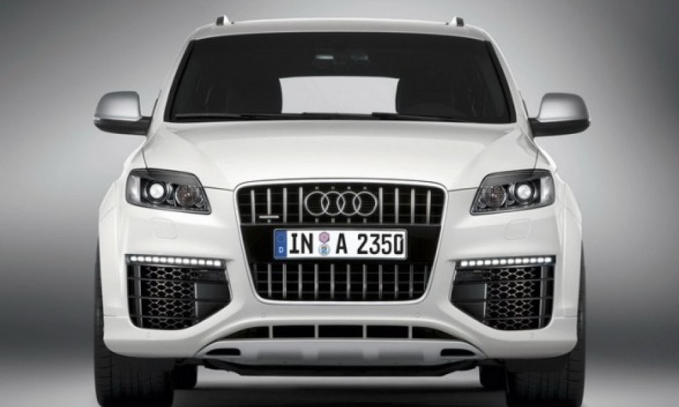 2009-audi-q7-v12-tdi-front-view-588x422